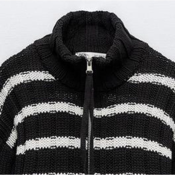 NWT. Zara Navy Blue Striped Knit Cropped High Neck Cardigan. Size S. - Picture 5 of 7